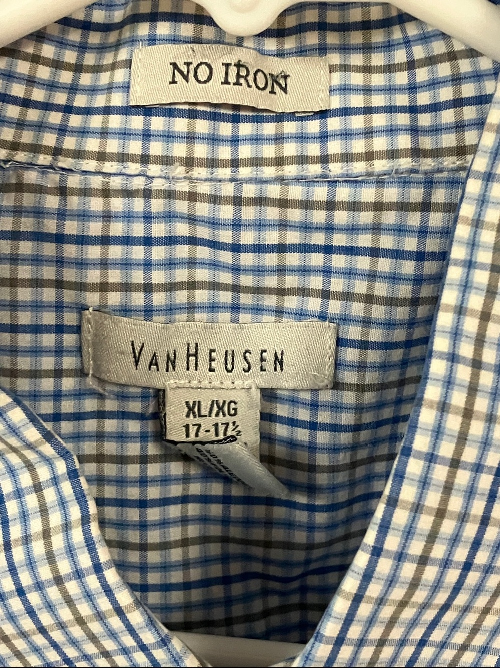 5 mens SS button down shirts
3 chaps , 1 cremieux , 1 van heusen all XL - Picture 9 of 11